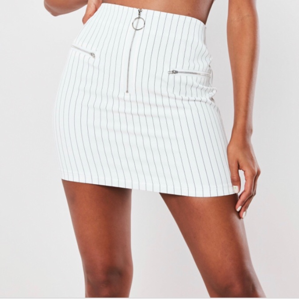 BNWT white pinstripe zip front mini skirt